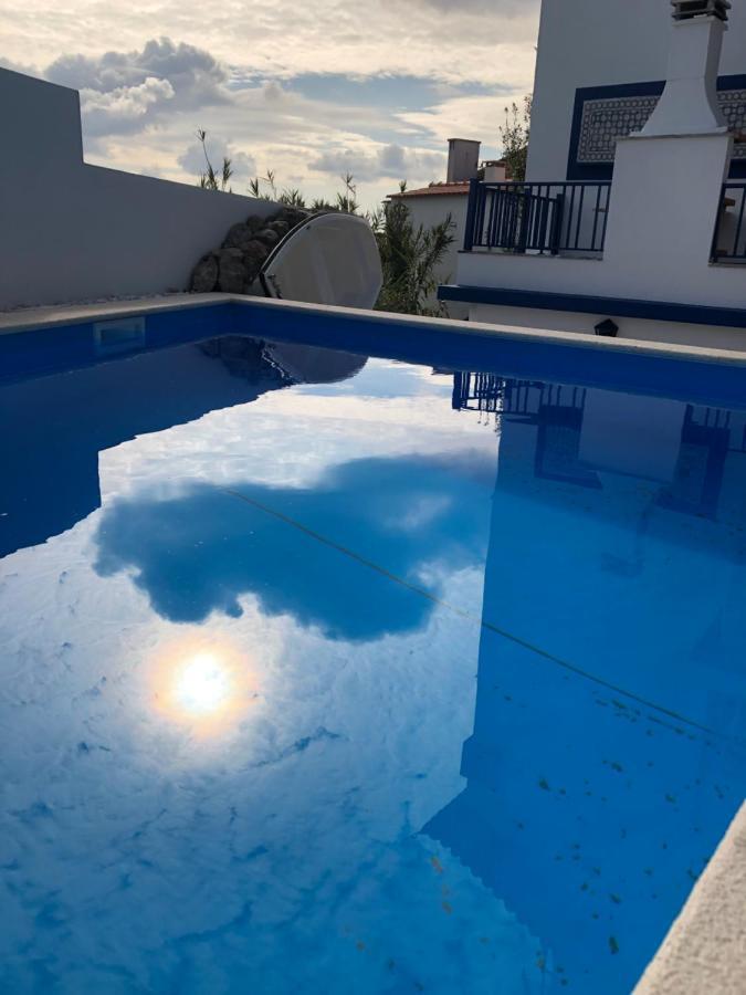 Villa Praia Sao Martinho do Porto Luaran gambar
